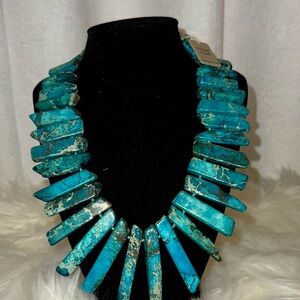 Blue Turquoise Necklace with Graduated Design